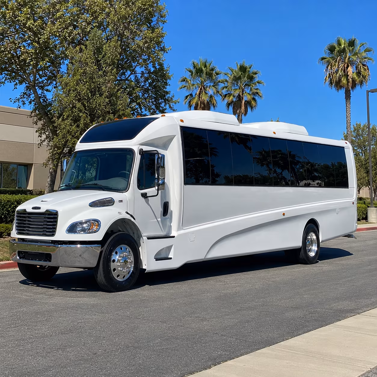 getting your class to the monterey bay aquarium is easy with the right bus