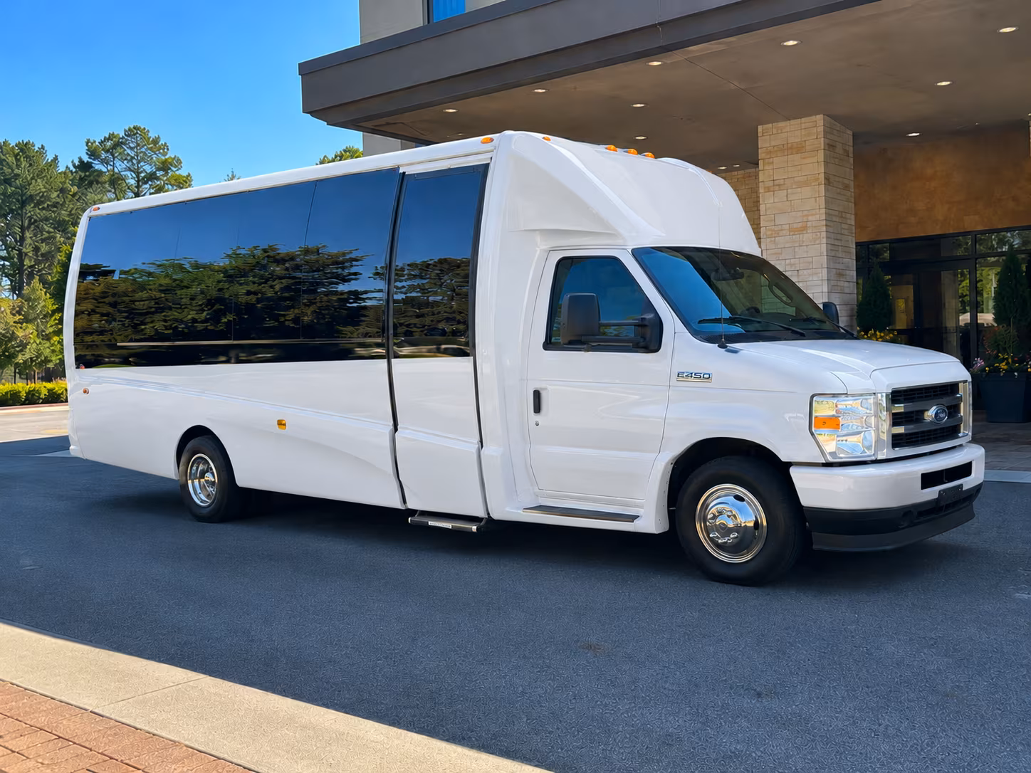 how the type of bus you choose changes the price in salinas california