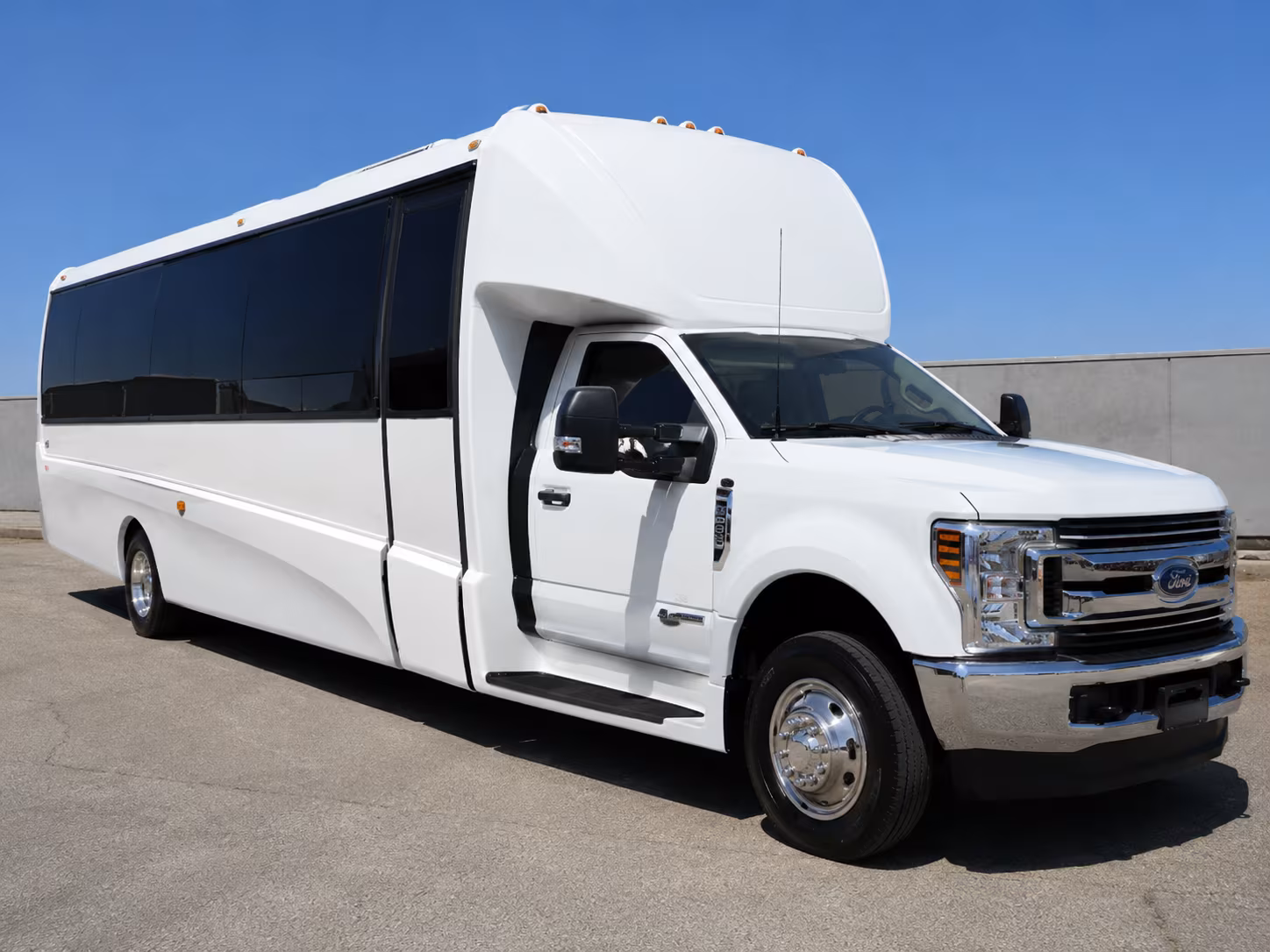los banos ride in style with a los banos wedding charter bus