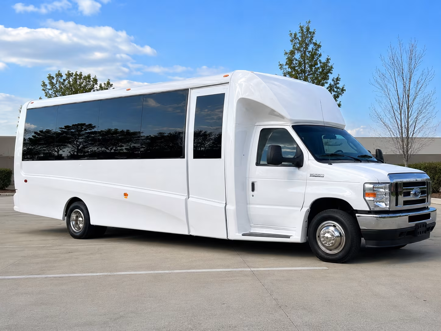 minibuses and charter buses for every group size in the salinas valley