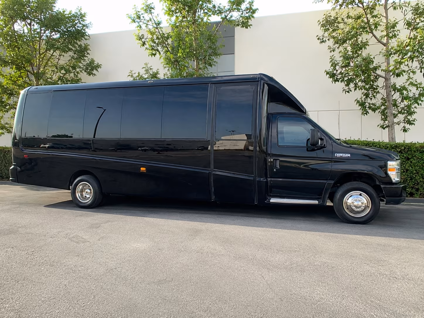 santa cruz airport transportation made easy